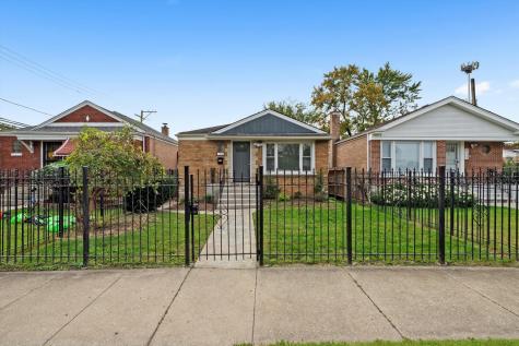 819 East 98th Place Chicago IL 60628