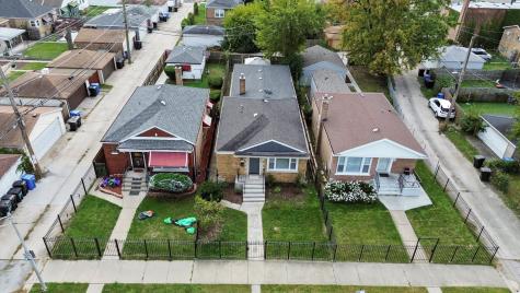 819 East 98th Place Chicago IL 60628
