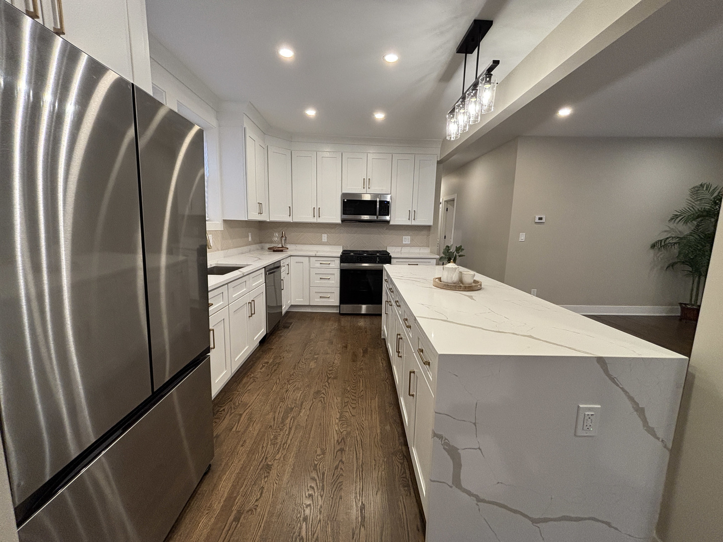 8135 South Bishop Street Chicago IL 60620