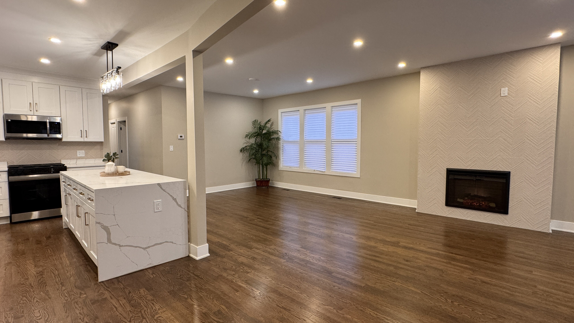 8135 South Bishop Street Chicago IL 60620