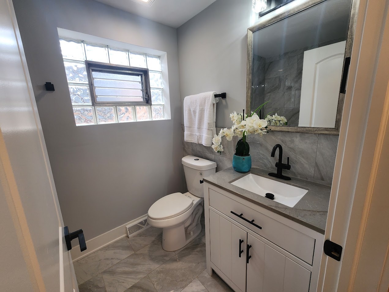 8942 South Union Avenue Chicago IL 60620