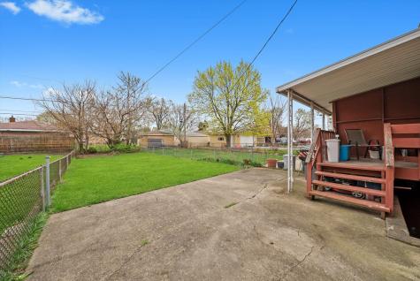 429 Geneva Avenue Bellwood IL 60104
