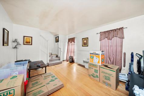 429 Geneva Avenue Bellwood IL 60104