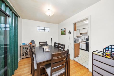 429 Geneva Avenue Bellwood IL 60104