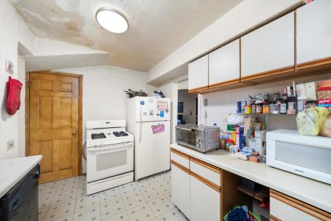 429 Geneva Avenue Bellwood IL 60104