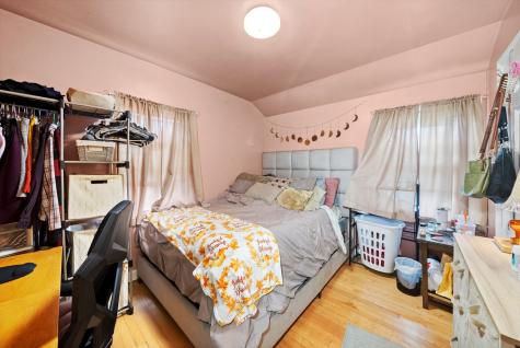 429 Geneva Avenue Bellwood IL 60104