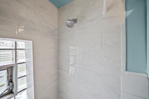 429 Geneva Avenue Bellwood IL 60104