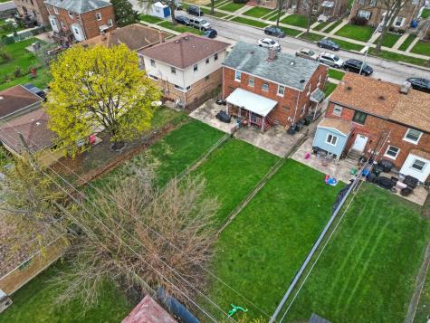 429 Geneva Avenue Bellwood IL 60104