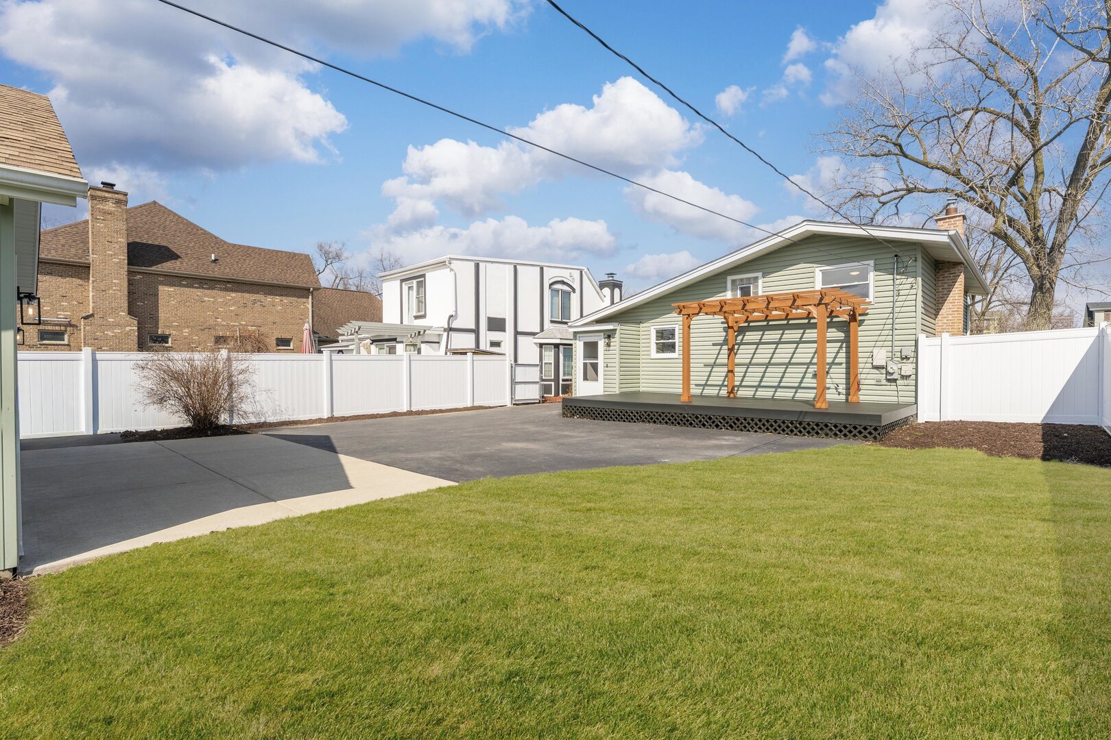 646 West Babcock Avenue Elmhurst IL 60126