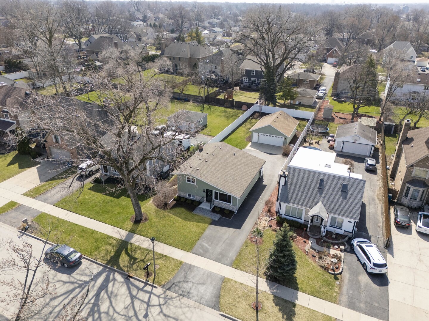 646 West Babcock Avenue Elmhurst IL 60126