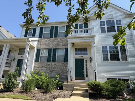 955 Emerald Drive Pingree Grove IL 60140