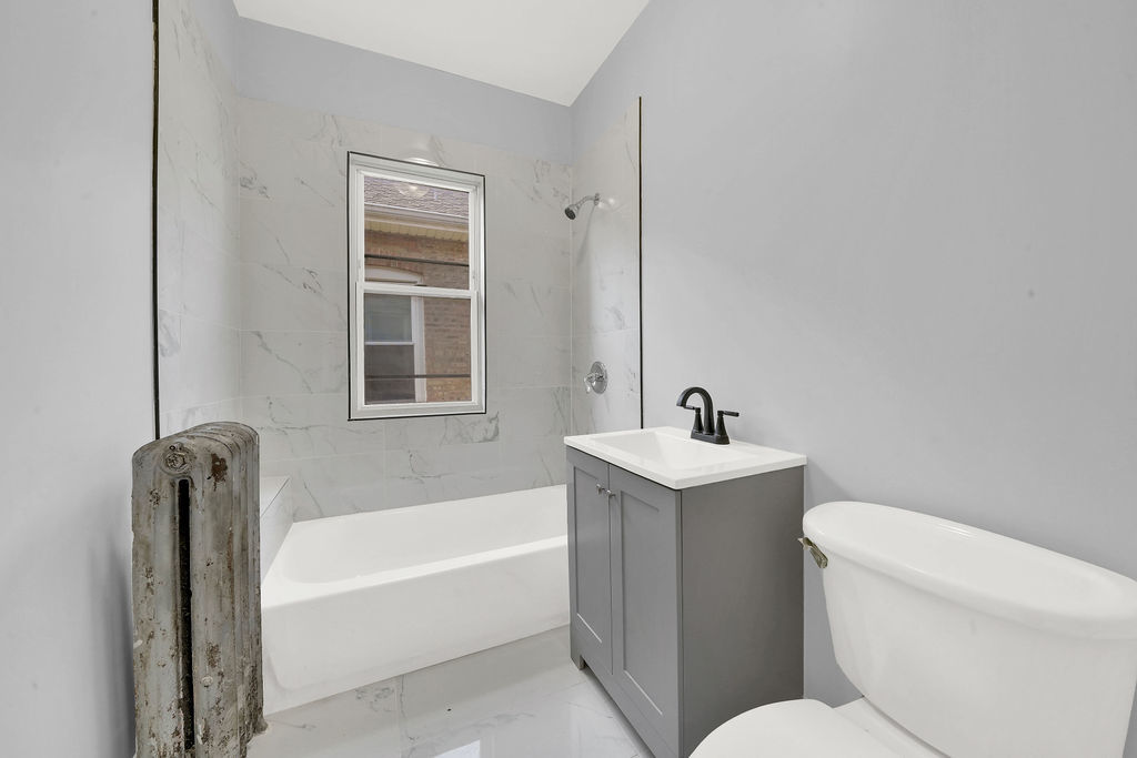 1820 West Marquette Road Chicago IL 60636