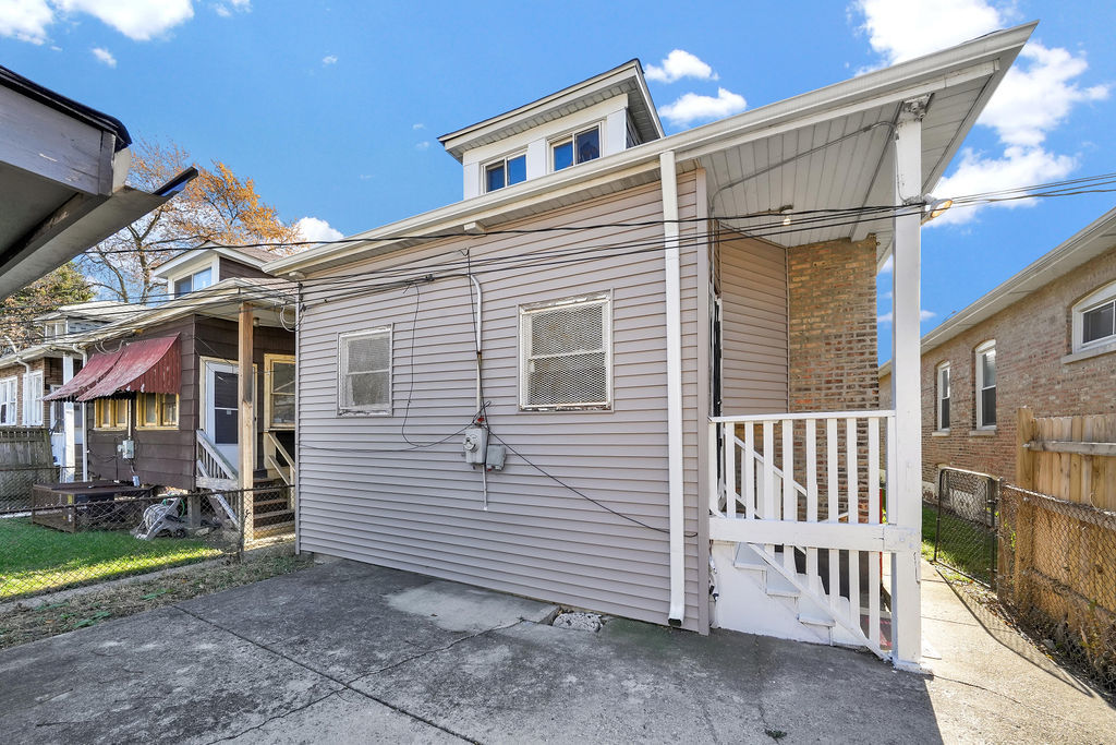 1820 West Marquette Road Chicago IL 60636