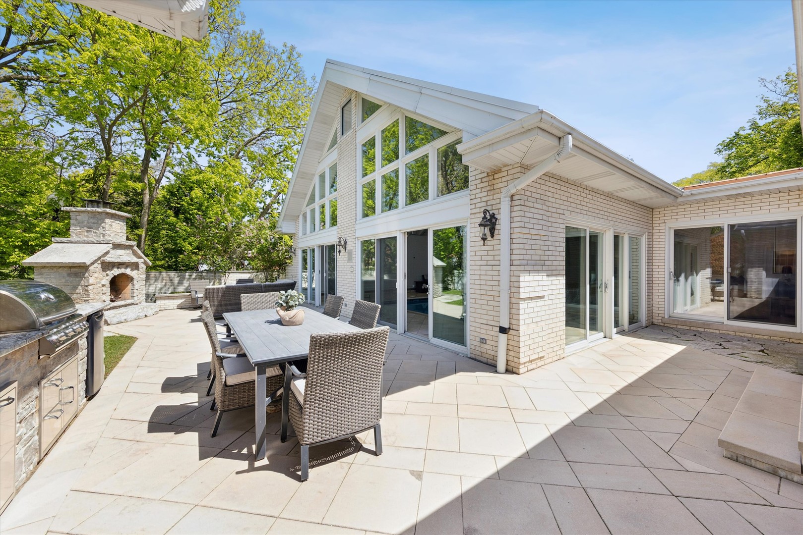 1 Charleston Road Hinsdale IL 60521