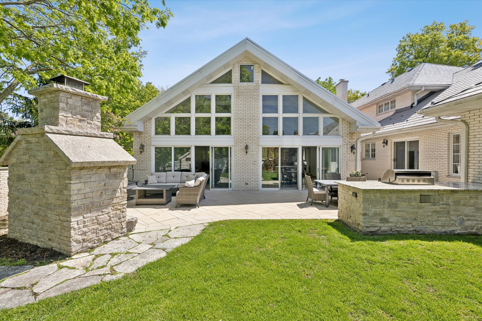 1 Charleston Road Hinsdale IL 60521