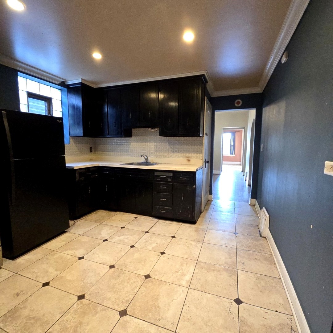 3750 West 65th Street Chicago IL 60629