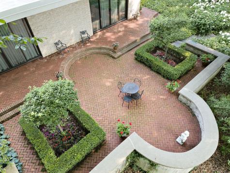240 Shore Acres Circle Lake Bluff IL 60044
