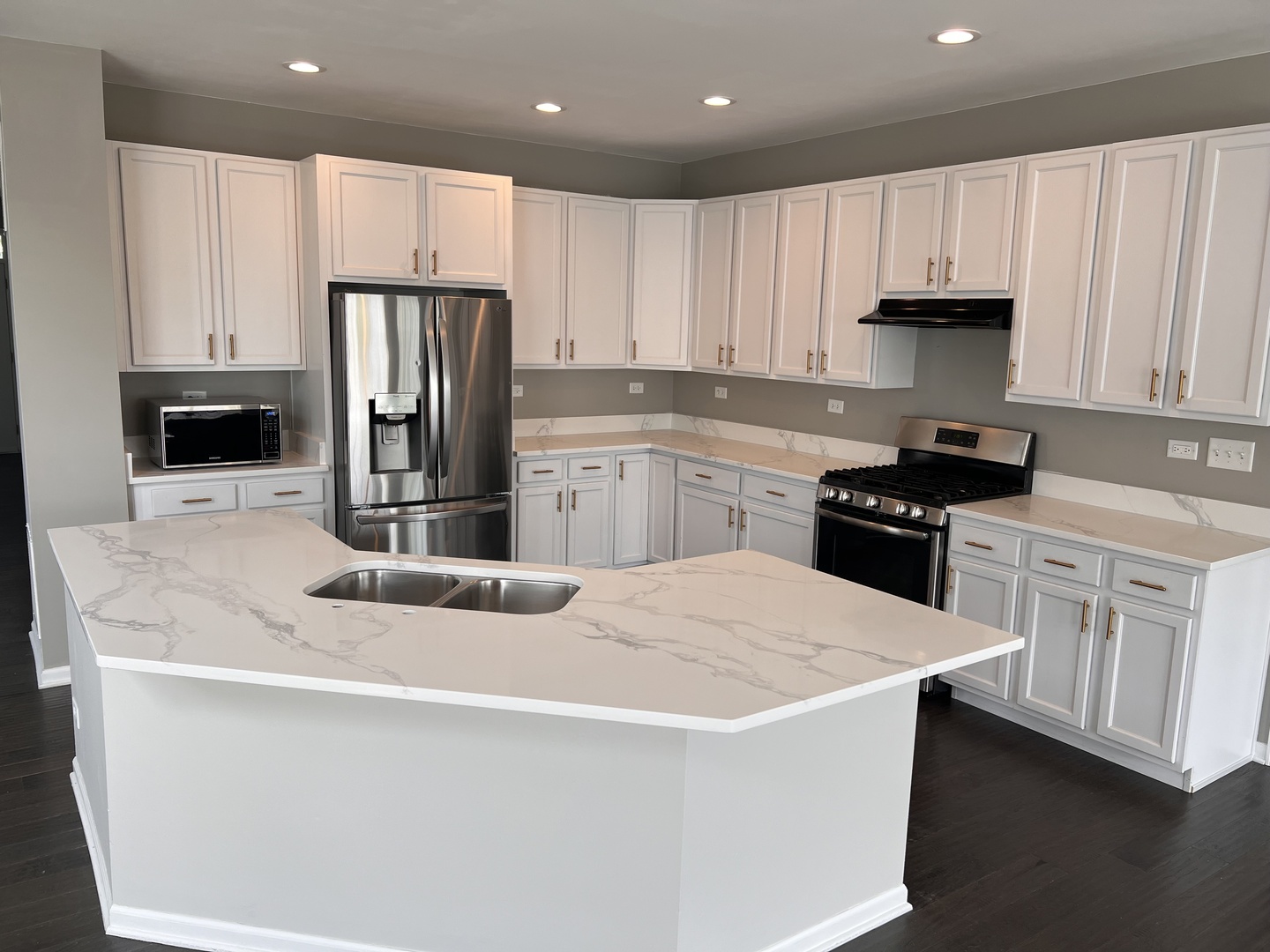 12811 Conifer Street Plainfield IL 60585