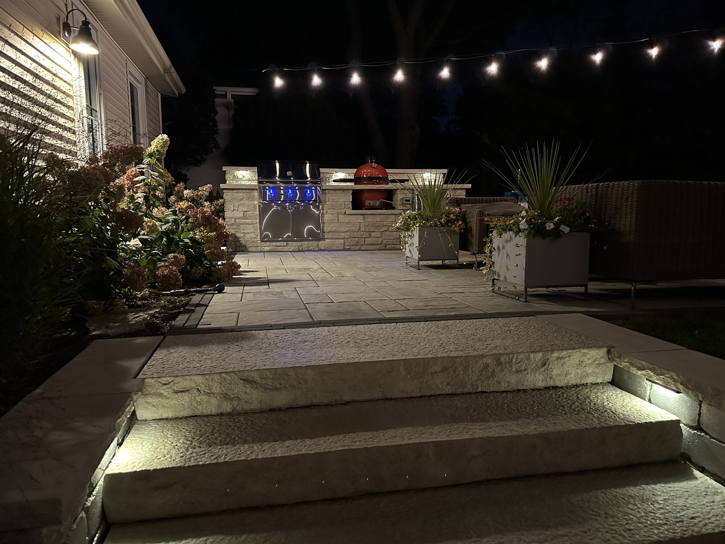 923 Oxford Road Glen Ellyn IL 60137
