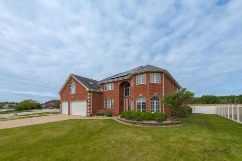18730 Welch Way Country Club Hills IL 60478