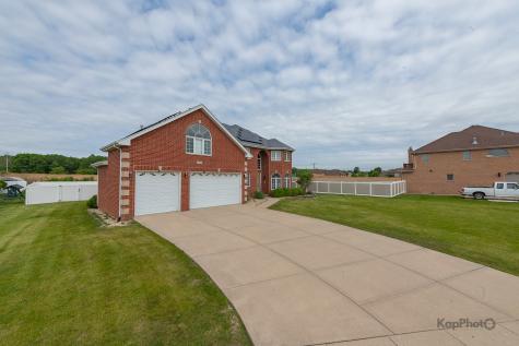 18730 Welch Way Country Club Hills IL 60478