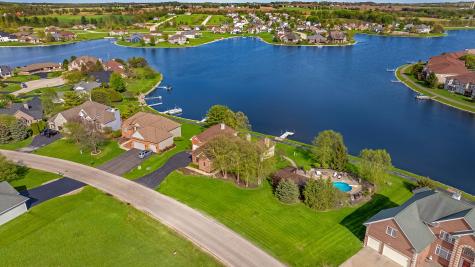 3833 Westlake Village Drive Winnebago IL 61088