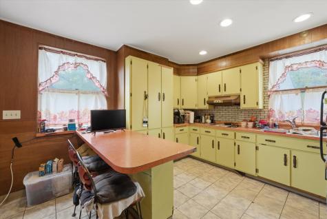 10628 South Longwood Drive Chicago IL 60643