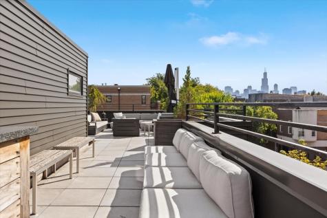 2002 West Ohio Street Chicago IL 60612