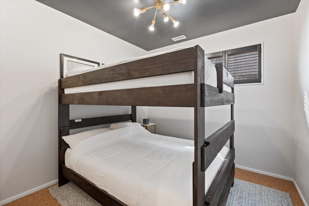 2002 West Ohio Street Chicago IL 60612