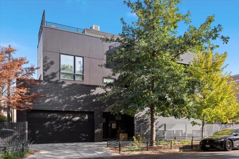 2002 West Ohio Street Chicago IL 60612