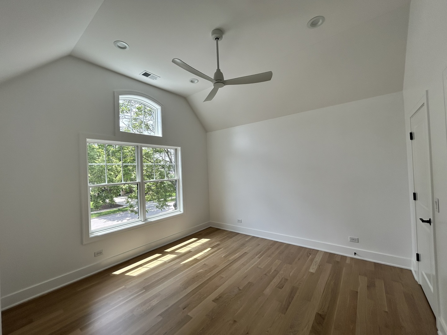 444 East Schiller Street Elmhurst IL 60126