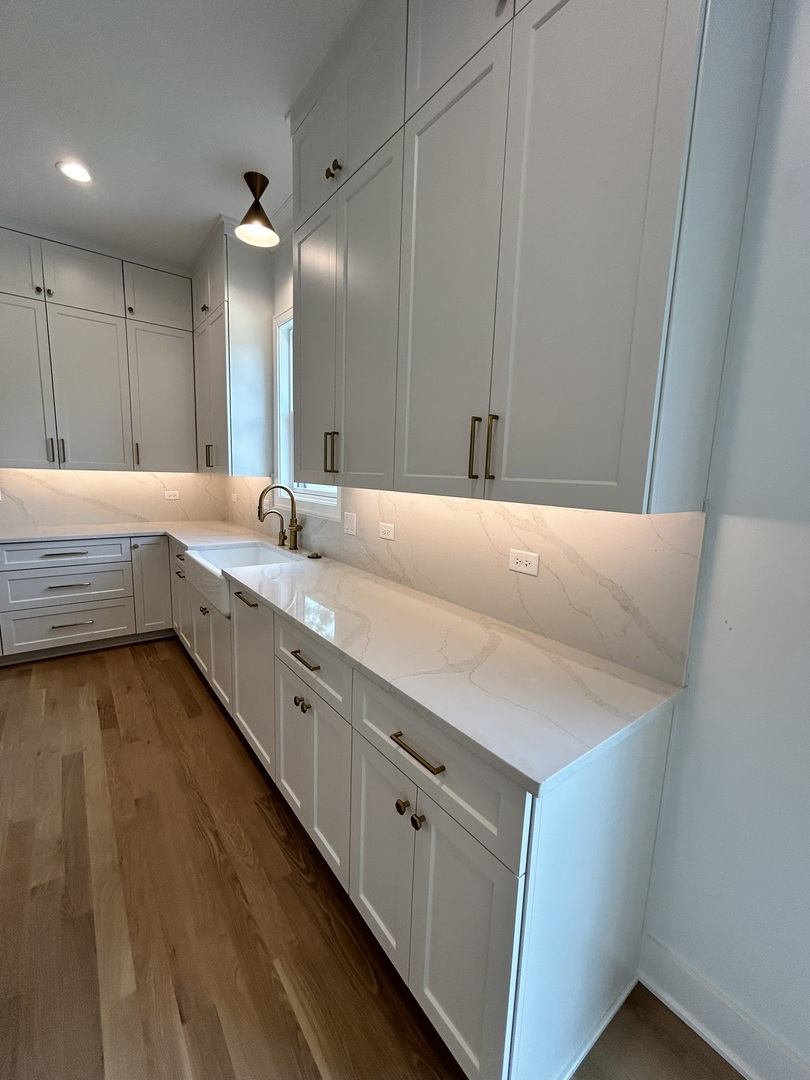 444 East Schiller Street Elmhurst IL 60126