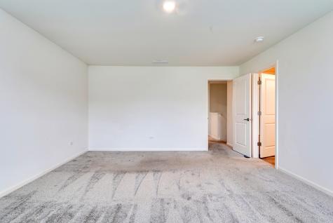 195 Lakeshore Drive Oswego IL 60543