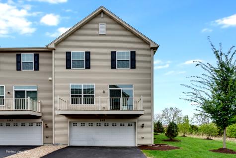 195 Lakeshore Drive Oswego IL 60543