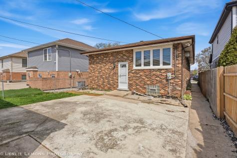 2919 West 101st Place Evergreen Park IL 60805