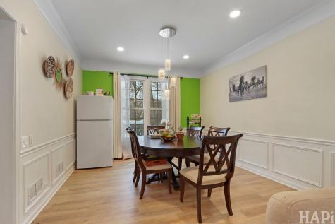 1121 Williamsburg Circle Grayslake IL 60030