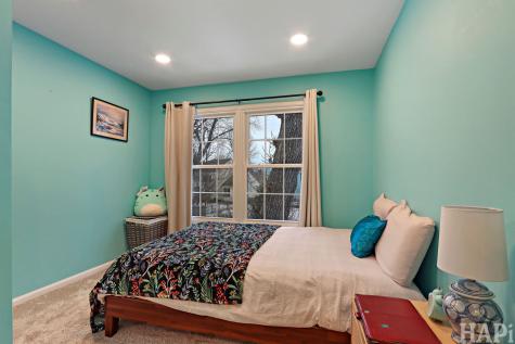1121 Williamsburg Circle Grayslake IL 60030