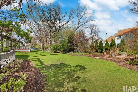 1121 Williamsburg Circle Grayslake IL 60030