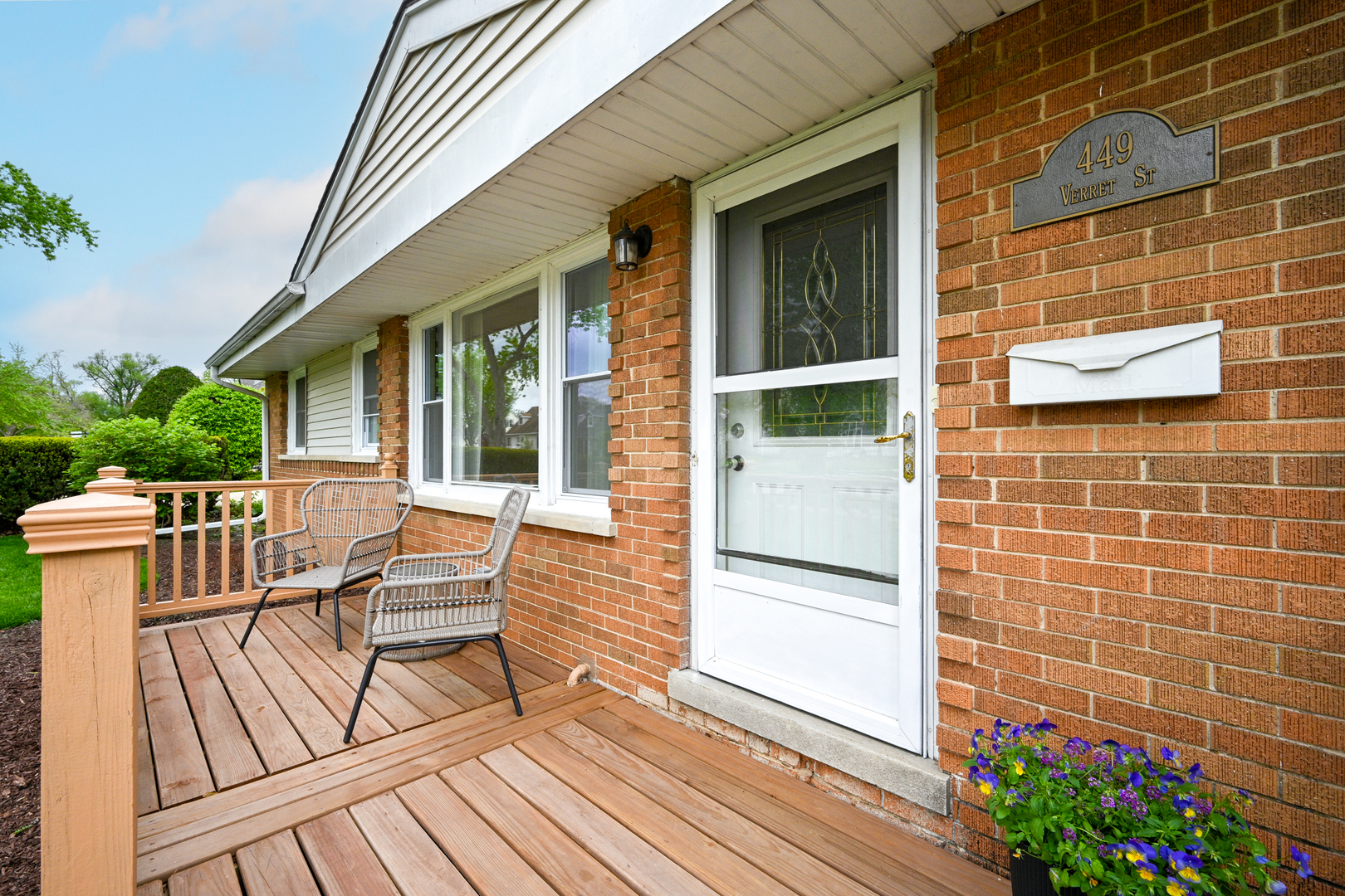 449 West Verret Street Elmhurst IL 60126