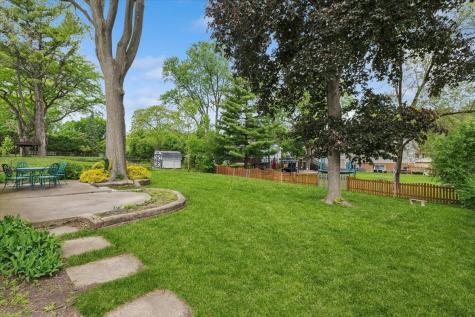1332 West Weathersfield Way Schaumburg IL 60193