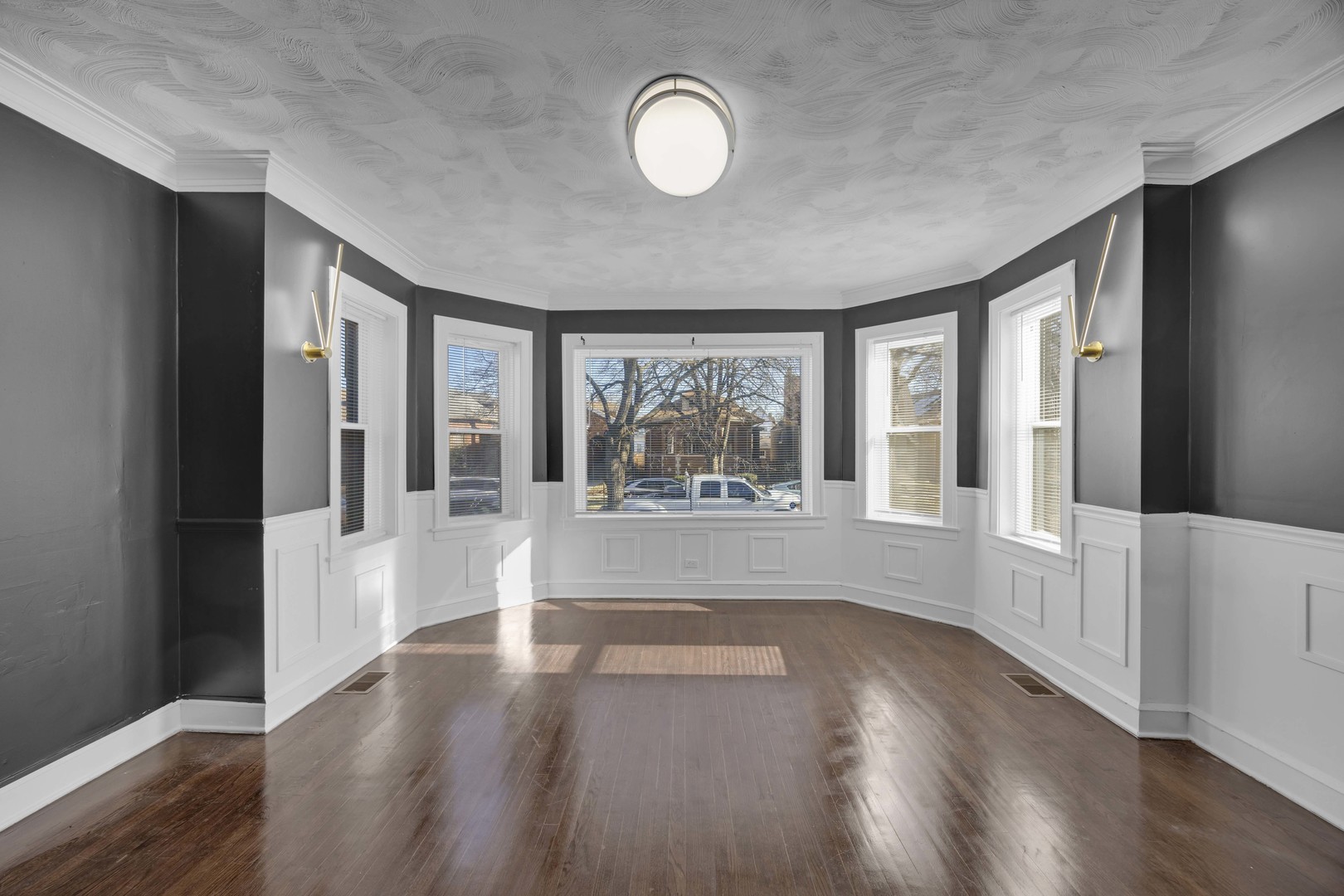 8250 South Rhodes Avenue Chicago IL 60619