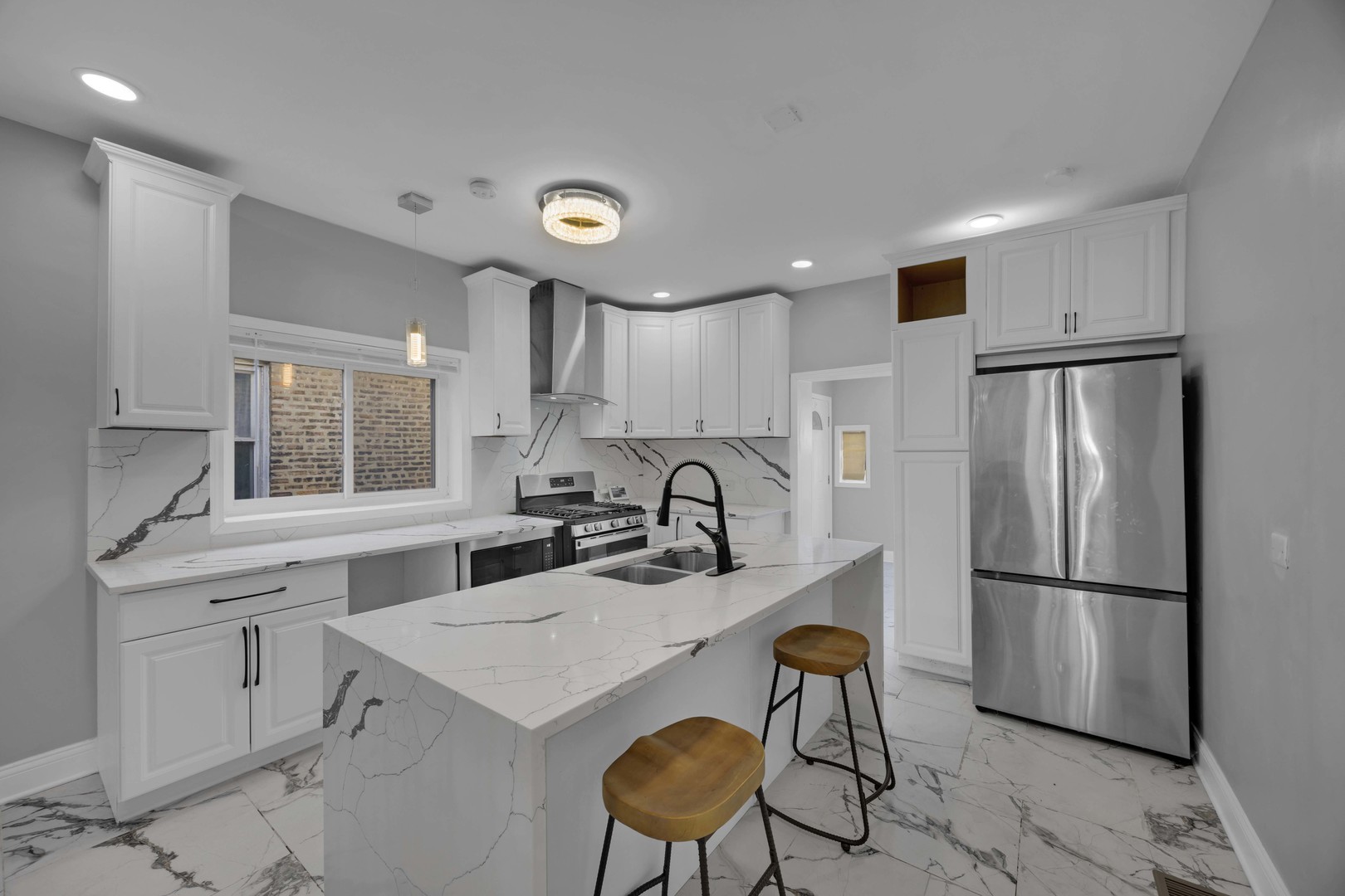 8250 South Rhodes Avenue Chicago IL 60619