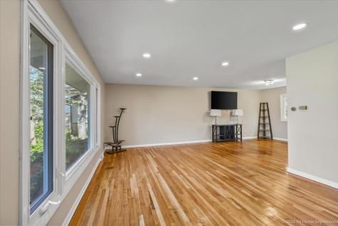 18847 May Avenue Homewood IL 60430