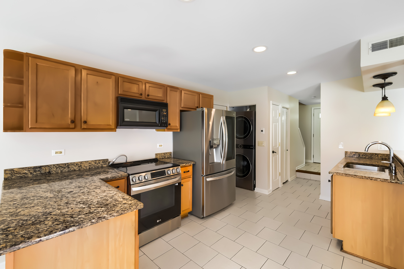 2474 Sunlight Court Aurora IL 60502