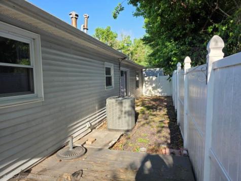 1820 North 14th Street Herrin IL 62948