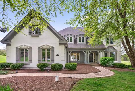 38W535 Golfview Court St. Charles IL 60175