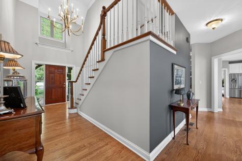 38W535 Golfview Court St. Charles IL 60175