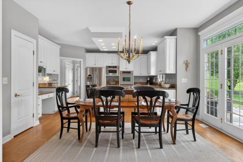 38W535 Golfview Court St. Charles IL 60175