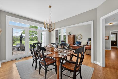 38W535 Golfview Court St. Charles IL 60175