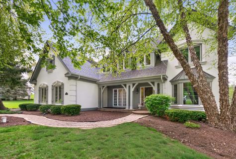 38W535 Golfview Court St. Charles IL 60175